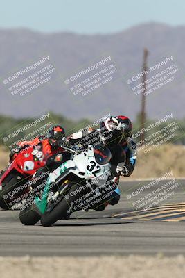 media/Oct-13-2025-Moto Forza (Mon) [[a66d839500]]/3-B Group/Session 3 (Turn 16)/